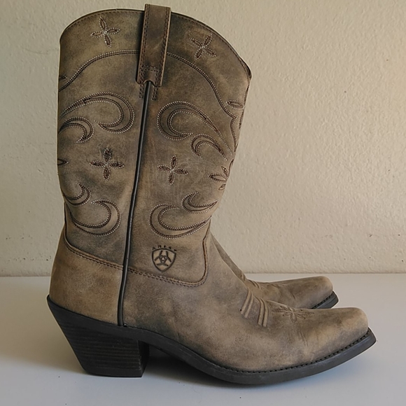 Ariat Shoes - Ariat Snip Toe Boots